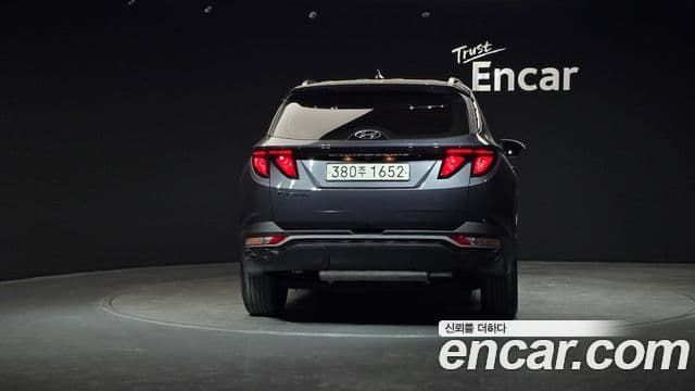 Hyundai Tucson (NX4) 3