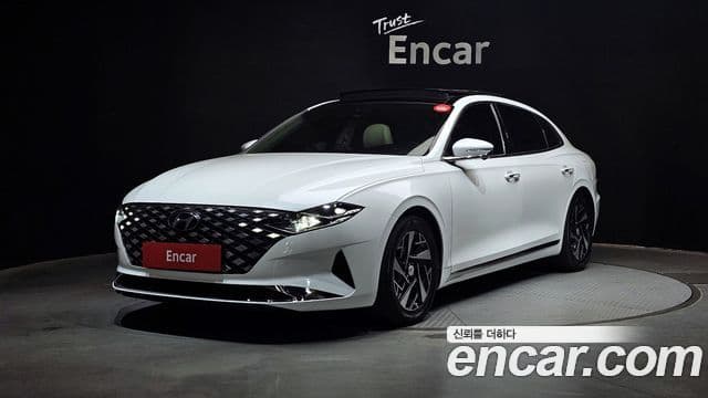 Hyundai The New Grandeur IG Hybrid — 1