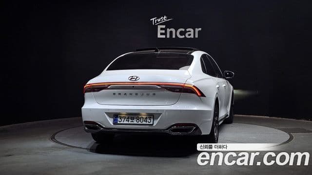 Hyundai The New Grandeur IG Hybrid 3