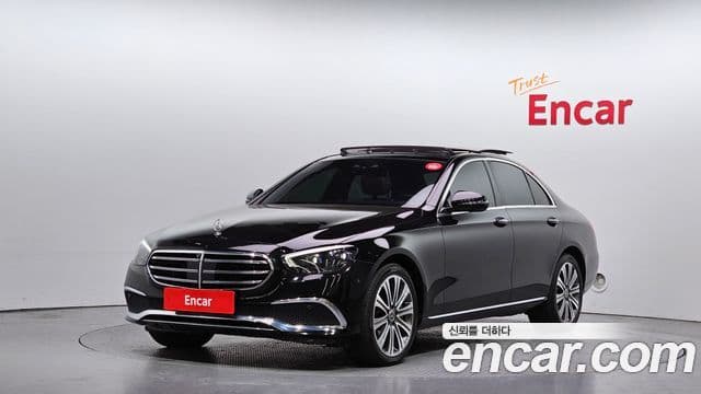 Mercedes-Benz E-Class W213 1
