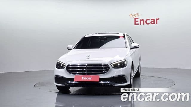 Mercedes-Benz E-Class W213 3