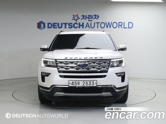 Ford Explorer 2