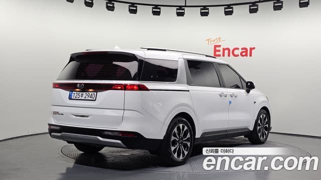 Kia Carnival 4th Gen 2