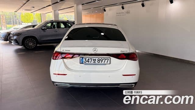 Mercedes-Benz E-Class W214 4
