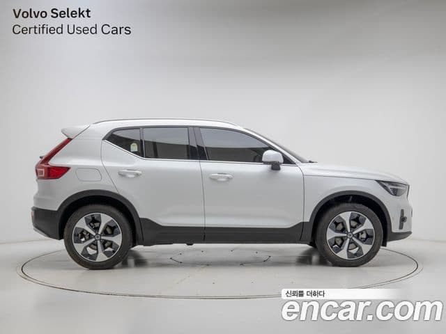 Volvo XC40 3