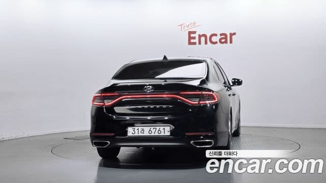Hyundai Grandeur IG 4