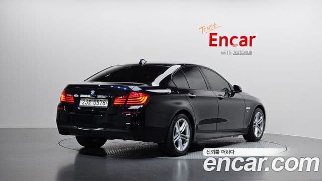 BMW 5 Series (F10) 2
