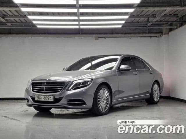 Mercedes-Benz S-Class W222