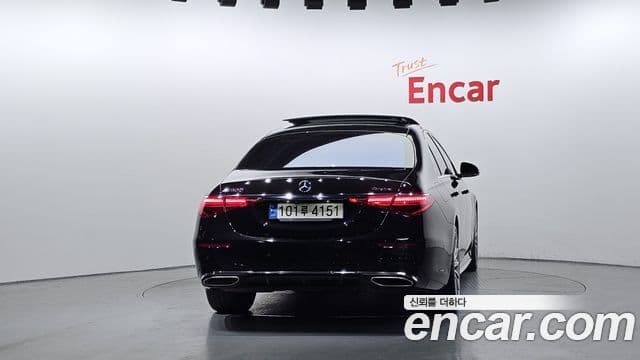 Mercedes-Benz S-Class W223 4