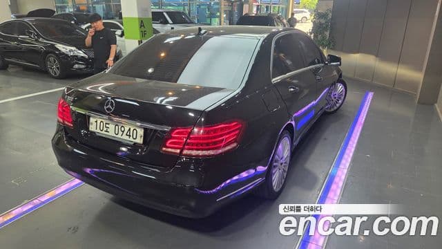 Mercedes-Benz E-Class W212 4