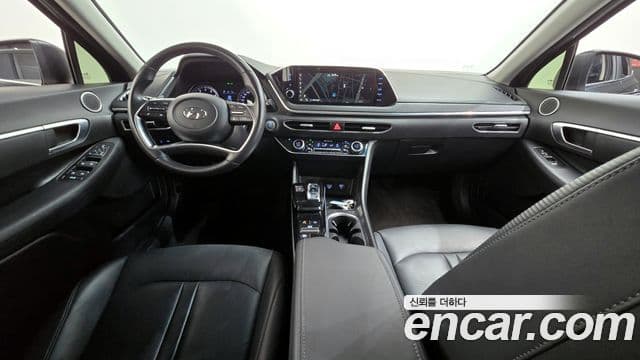Hyundai Sonata (DN8) 4