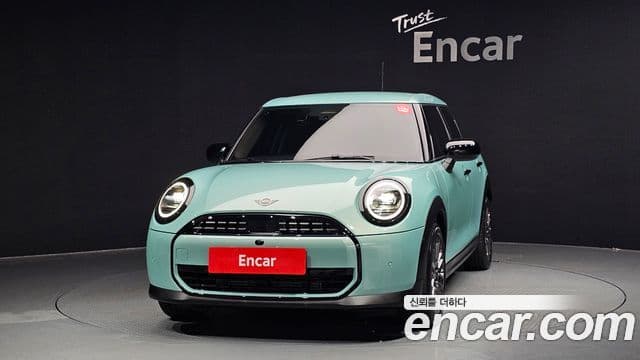 MINI Cooper C 4th Gen 3
