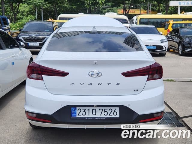 Hyundai The New Avante AD 3