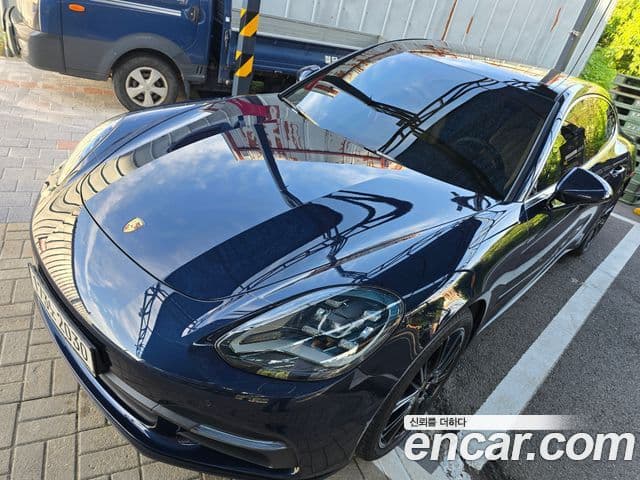Porsche Panamera (971) — 1