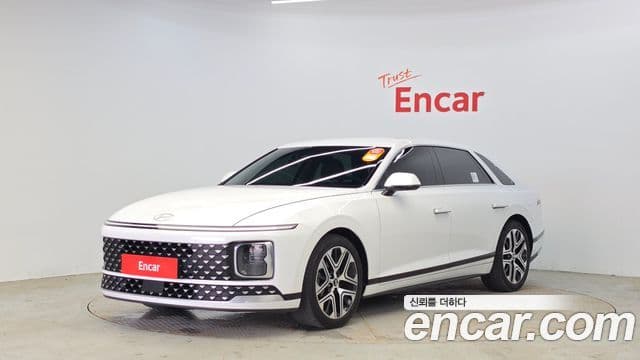 Hyundai Grandeur (GN7) — 1