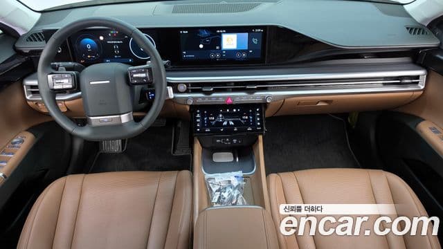 Hyundai Grandeur (GN7) 4