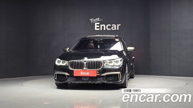BMW 7 Series (G11) 3