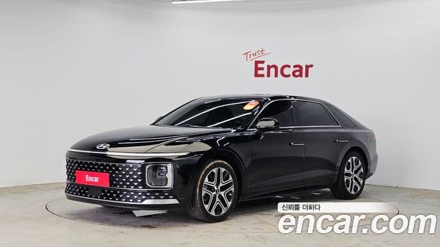 Hyundai Grandeur (GN7) — 1