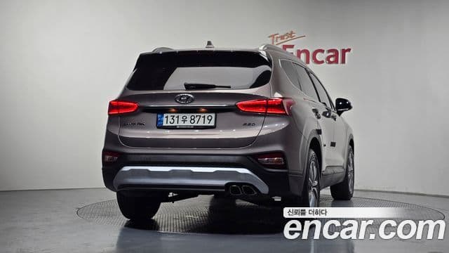 Hyundai Santa Fe TM 4
