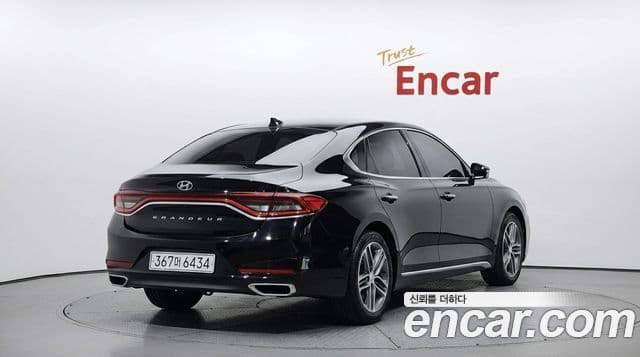 Hyundai Grandeur IG 2