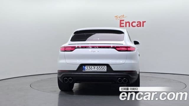 Porsche Cayenne (PO536) 4