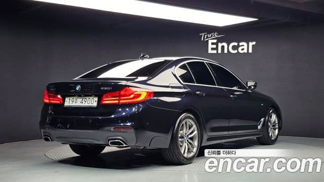 BMW 5 Series (G30) 2