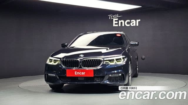 BMW 5 Series (G30) 3