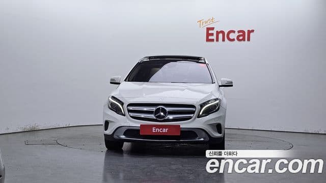 Mercedes-Benz GLA-Class X156 3
