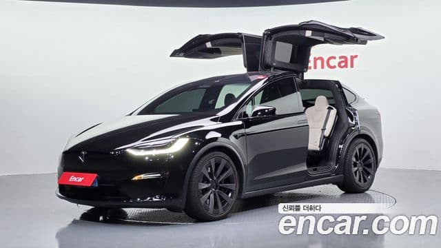 Tesla Model X 1