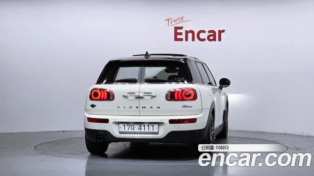 MINI Cooper Clubman 3