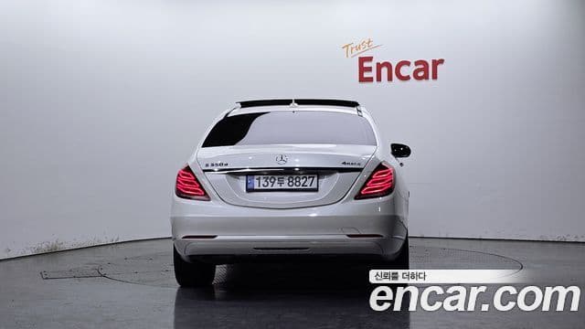 Mercedes-Benz S-Class W222 4