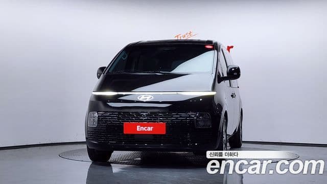 Hyundai Staria 3
