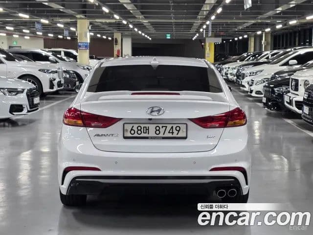 Hyundai Avante AD 2