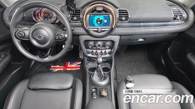 MINI Cooper Clubman 4