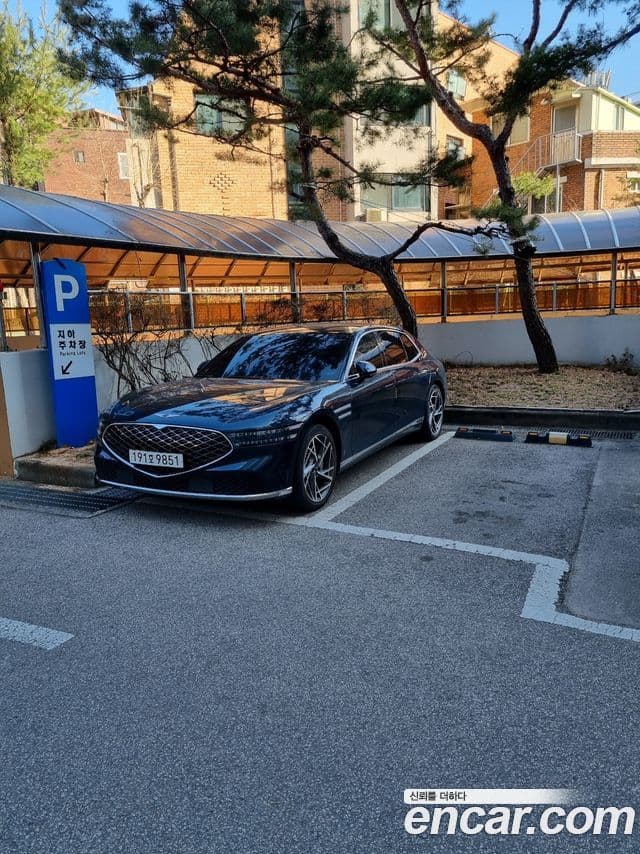 Genesis G90 (RS4) 2