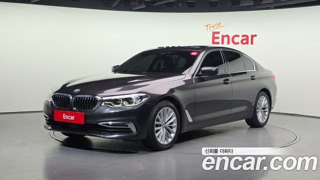 BMW 5 Series (G30)