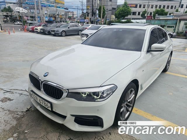 BMW 5 Series (G30)