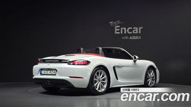 Porsche 718 Boxster 2