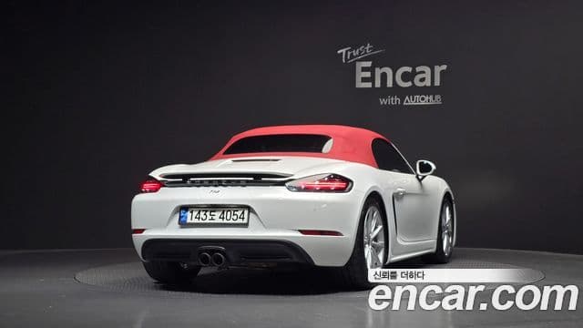 Porsche 718 Boxster 4