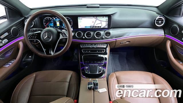 Mercedes-Benz E-Class W213 4
