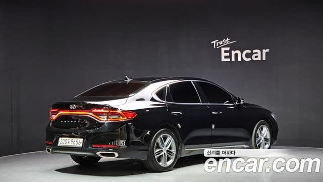 Hyundai Grandeur IG 2