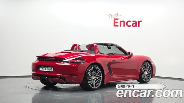 Porsche 718 Boxster 2