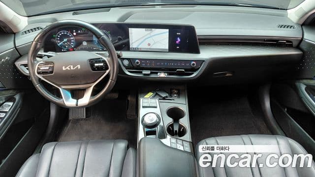Kia K8 Hybrid 4