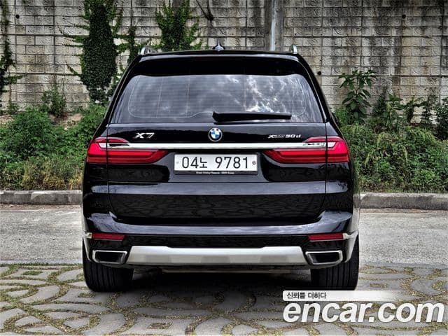 BMW X7 (G07) 4