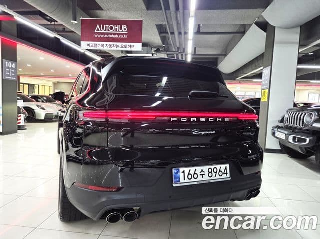 Porsche Cayenne (PO536) 3