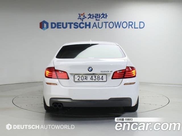 BMW 5 Series (F10) 3