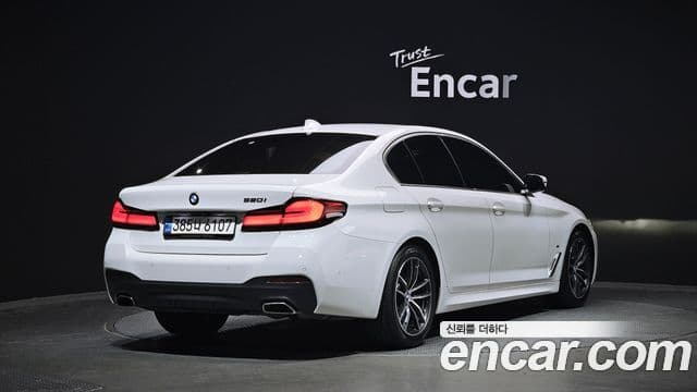 BMW 5 Series (G30) 2