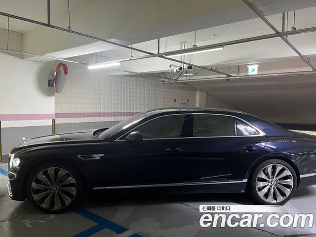 Bentley Flying Spur 3rd Gen 4