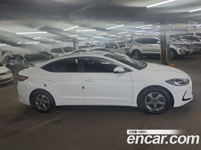 Hyundai Avante AD 2