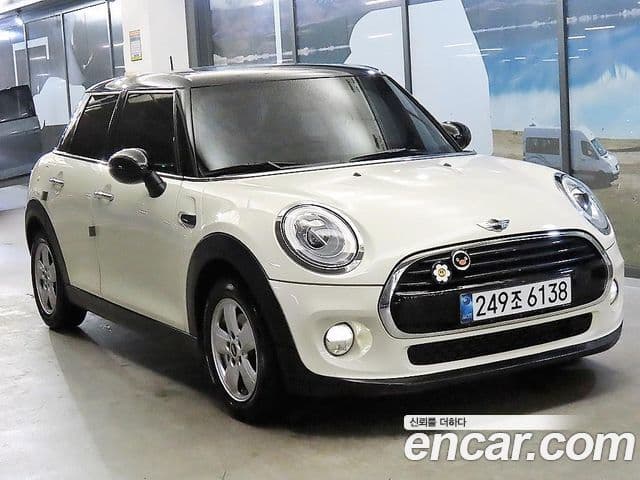 MINI Cooper D 1